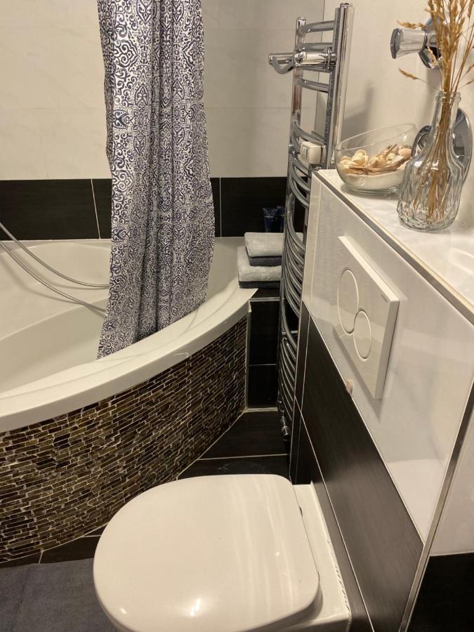 Zentrales Privatapartment バート・ホンブルク エクステリア 写真